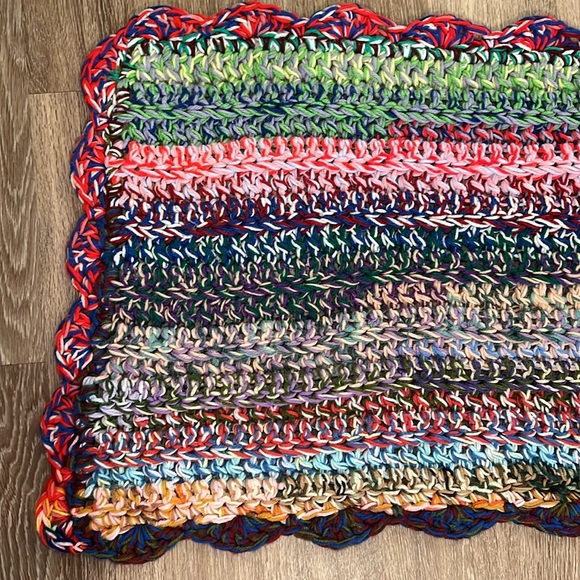 Vintage handmade crocheted afghan blanket bed throw 64 x 23 Inches - Picture 7 of 13